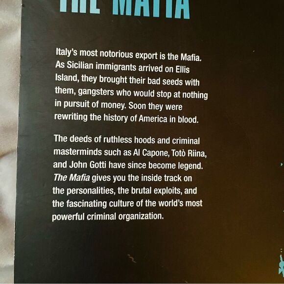 The Mafia: The Complete Story Book by Al Cimino et al Historical Fiction - Picture 9 of 12
